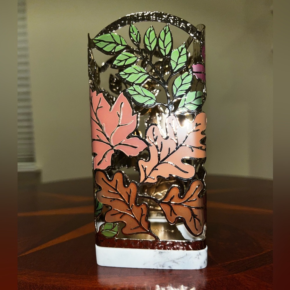 Bath & Body Works Leaf Garland Soap Holder - Picture 3 of 4